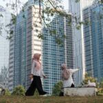 Indonesia’s shrinking middle class casts shadow on economic rise