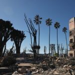 LA construction crew on self-appointed mission to clean up fire debris